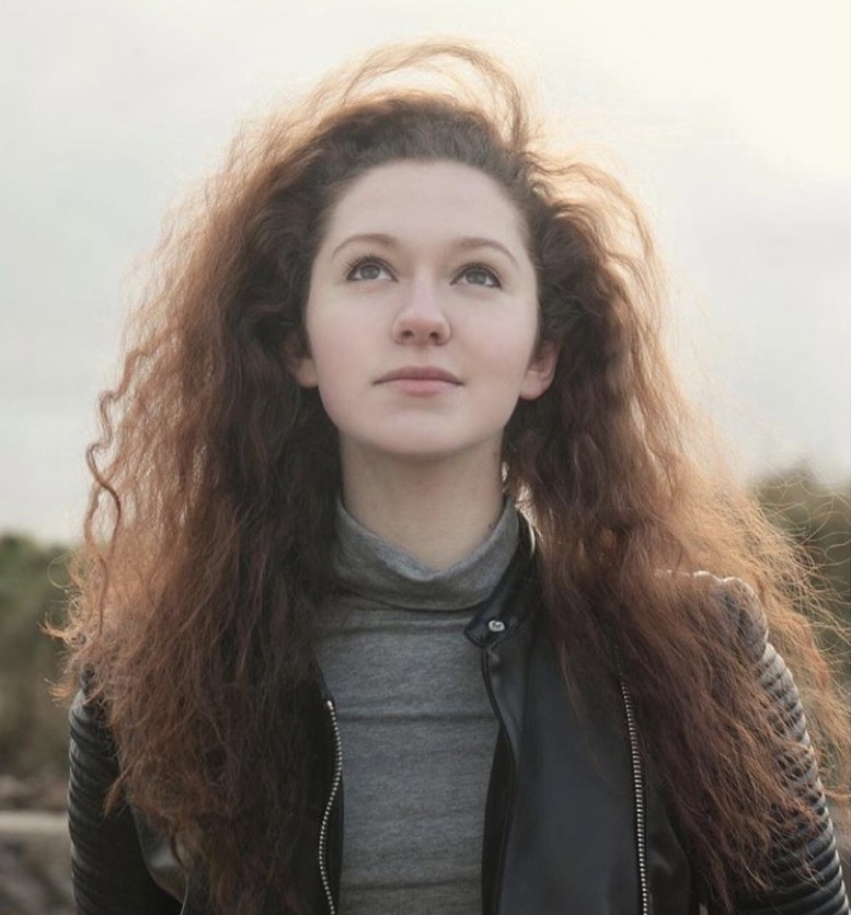 Laura Coffin (she/her)